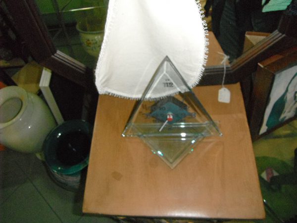 Orologio triangolo - immagine 3